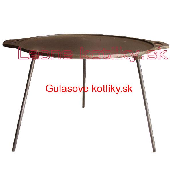 Liatinová grilovacia panvica s nožičkami