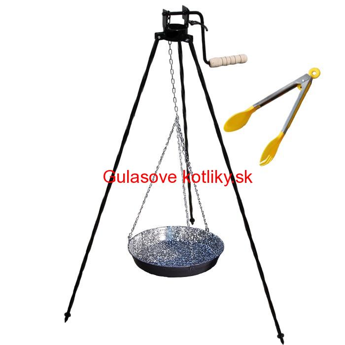 Smaltovaná panvica s retiazkou 42 cm + trojnožka s poistnou kladkou a obracačka na mäso GRILL PARTY 1