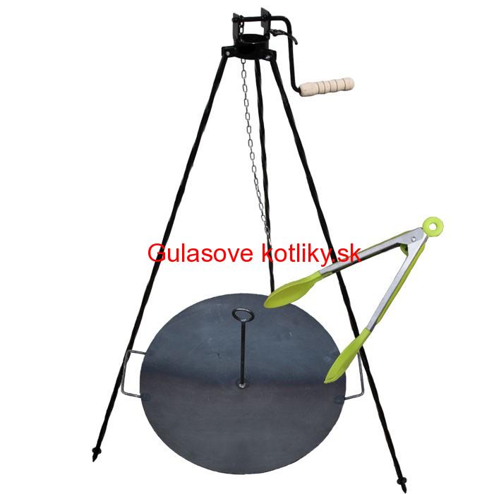 Železná panvica 49 cm s uškami a so závesným držiakom + trojnožka s poistnou kladkou a obracačka na mäso PARTY 2