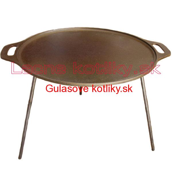 Liatinová grilovacia panvica s nožičkami